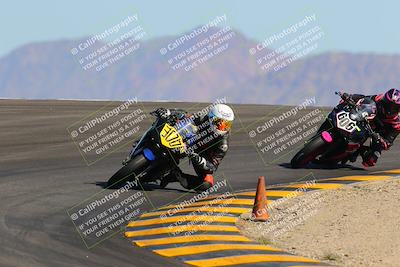 media/Oct-29-2022-CVMA (Sat) [[14c0aa3b66]]/Race 4 500 Supersport-350 Supersport/